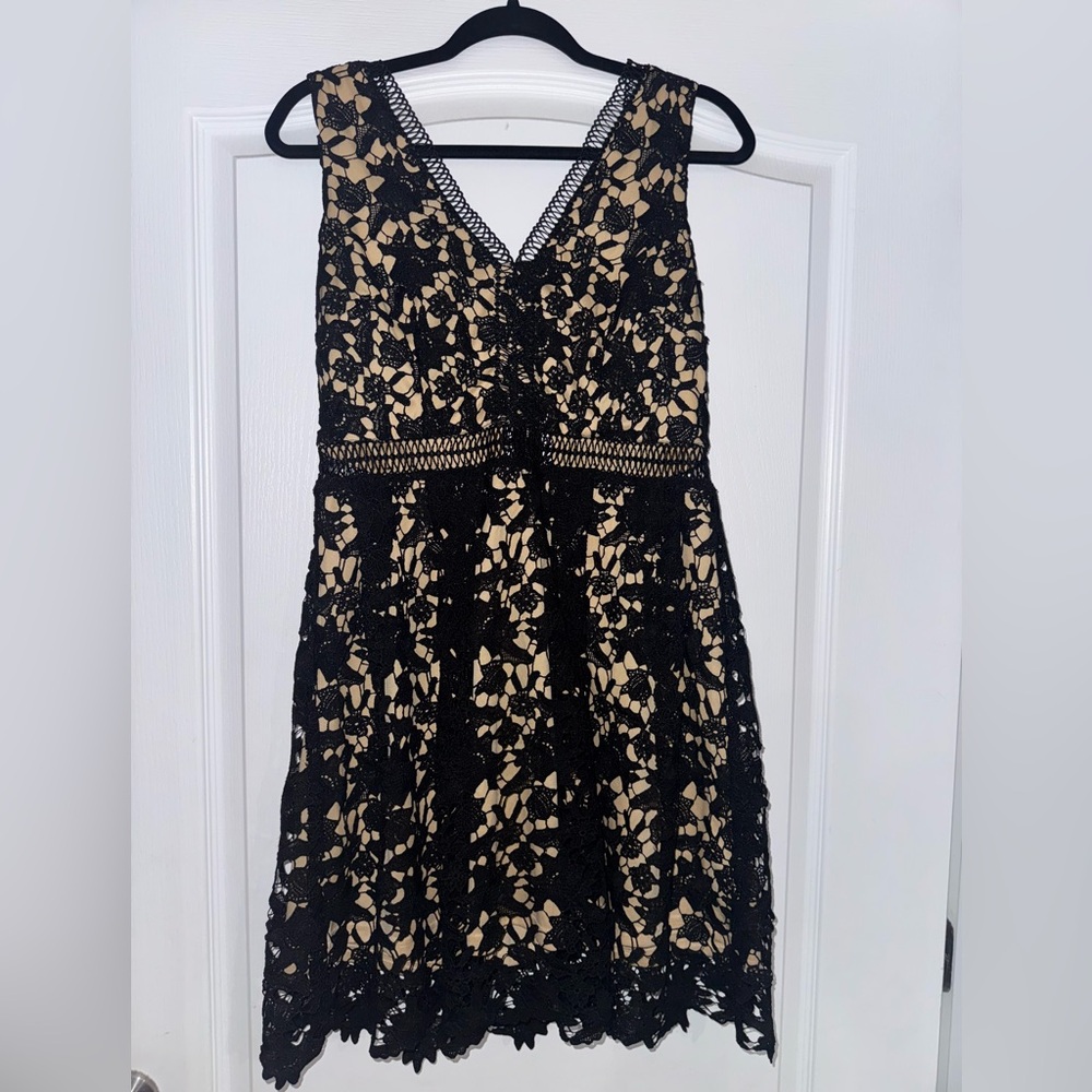 Alya Black Tan Lace Dress L